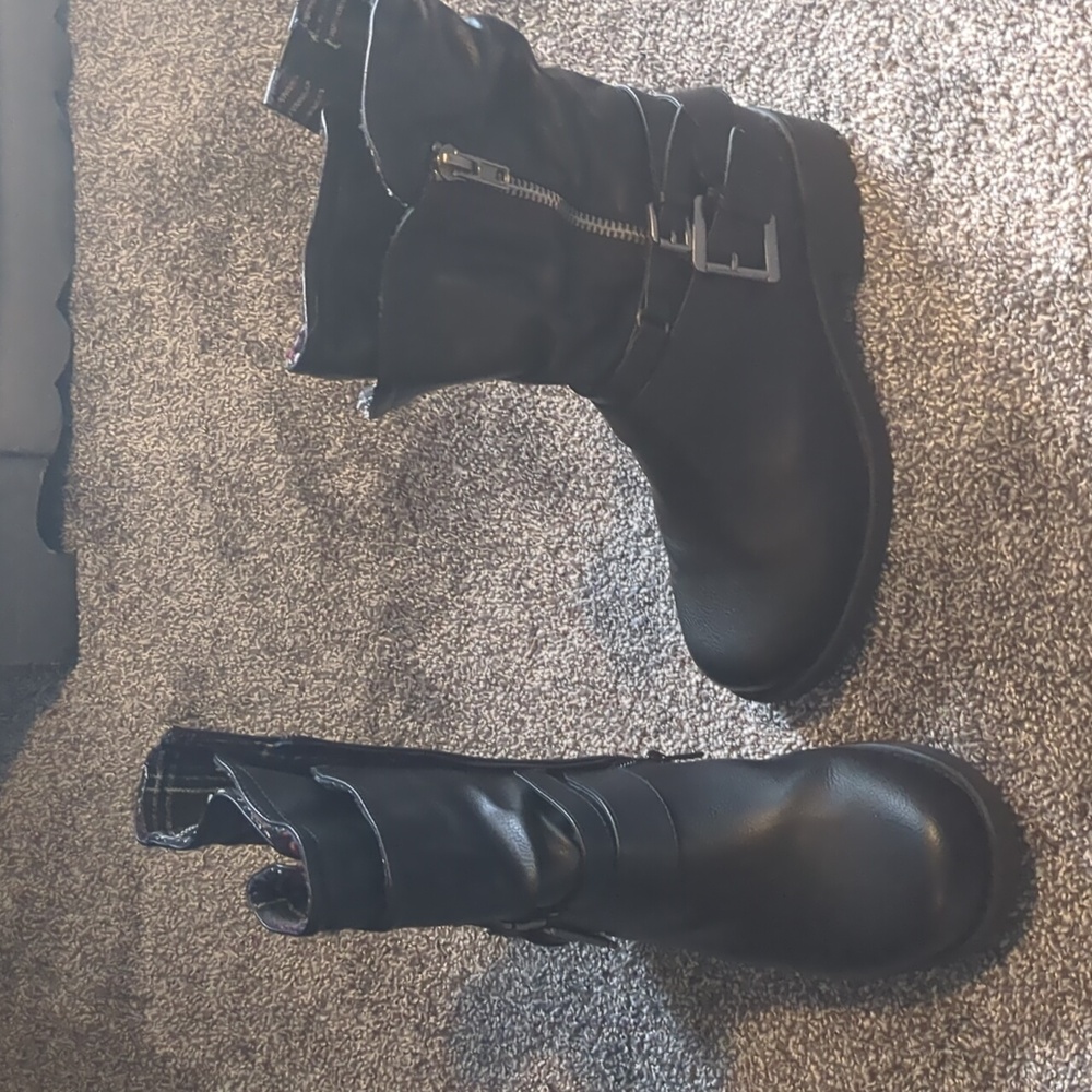 Torrid Combat Biker Goth Boots Black Faux Leather Silver Buckles 9ww Wide 🍁Fall